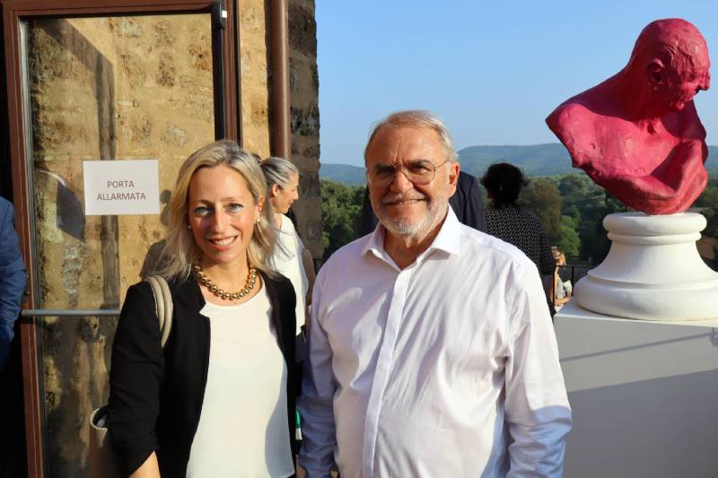 “Poesia, Potere, Ironia” Larraz inaugurazione