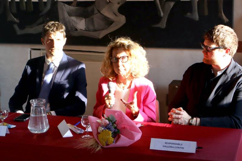 “Poesia, Potere, Ironia” Larraz inaugurazione