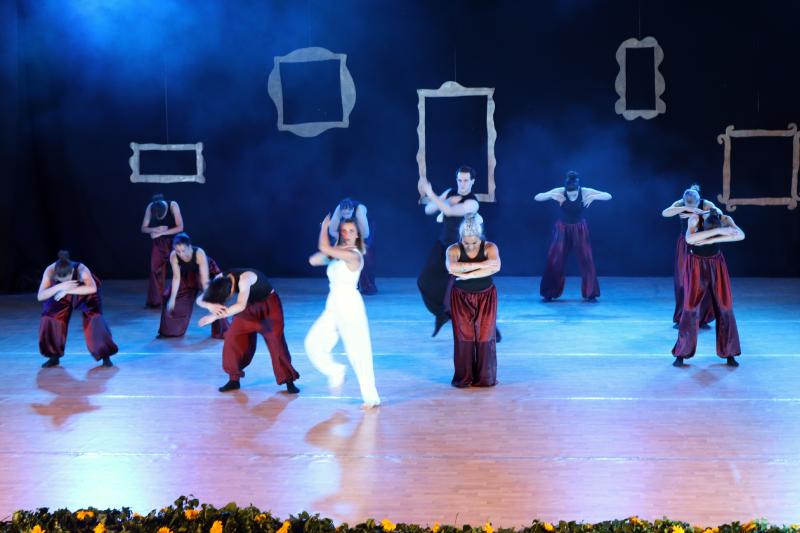 Lo spettacolo dedicato all'arte con tutti gli allievi