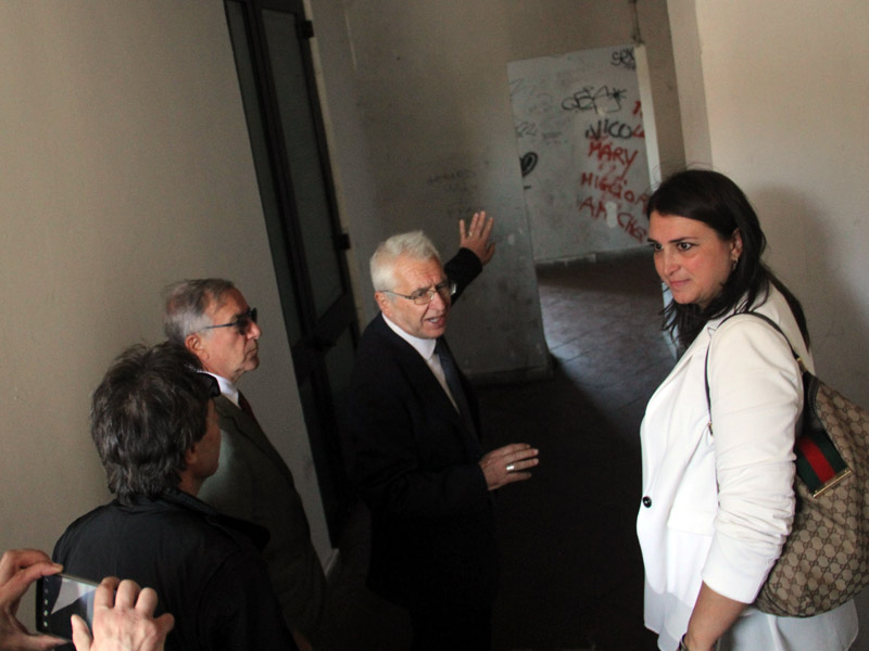 La visita nella stanza d'accesso verso il parcheggio di Valle Pierina