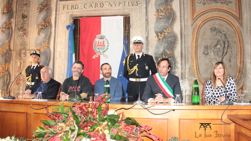 Manetti Bros e Sindoni nella sala consiilare di Orte per il premio Alberini